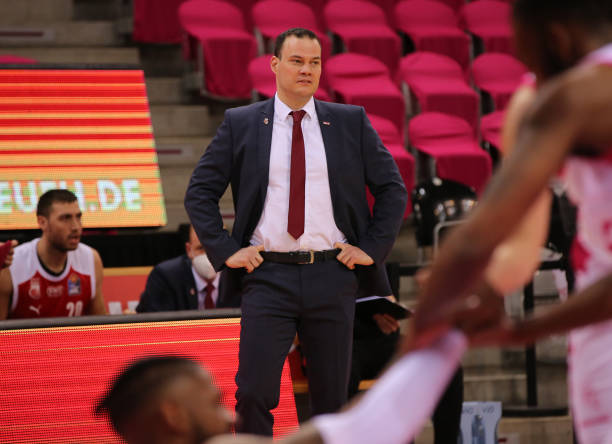 成为足球世 成为足球世